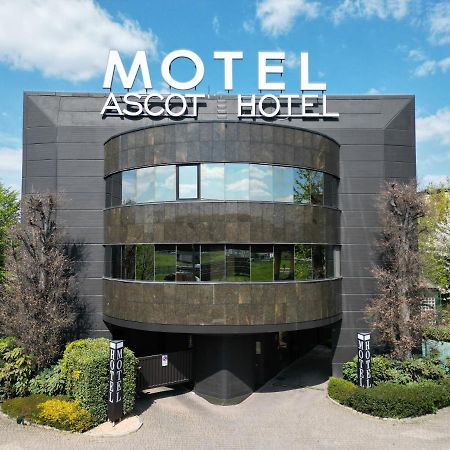 ליסונה Hotel Motel Ascot מראה חיצוני תמונה