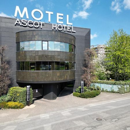 ליסונה Hotel Motel Ascot מראה חיצוני תמונה