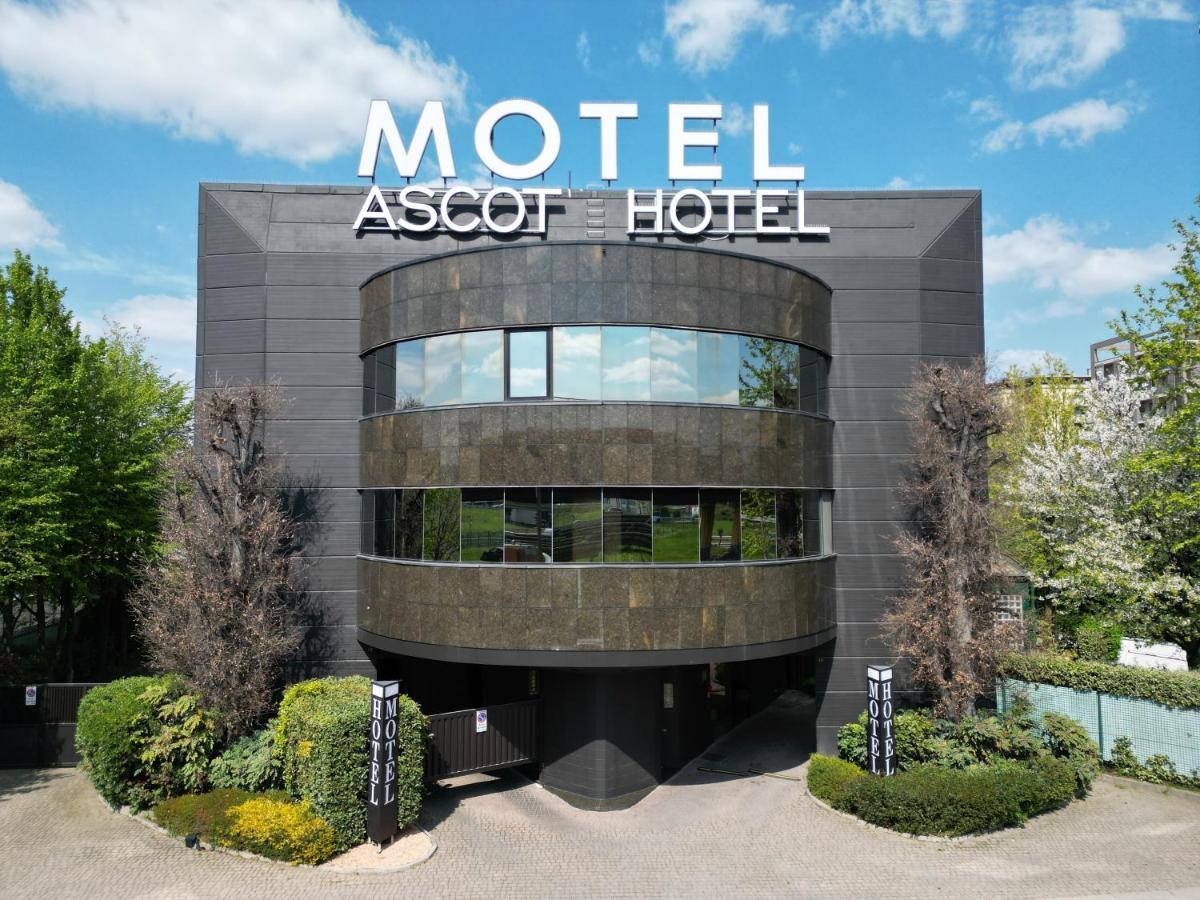 ליסונה Hotel Motel Ascot מראה חיצוני תמונה
